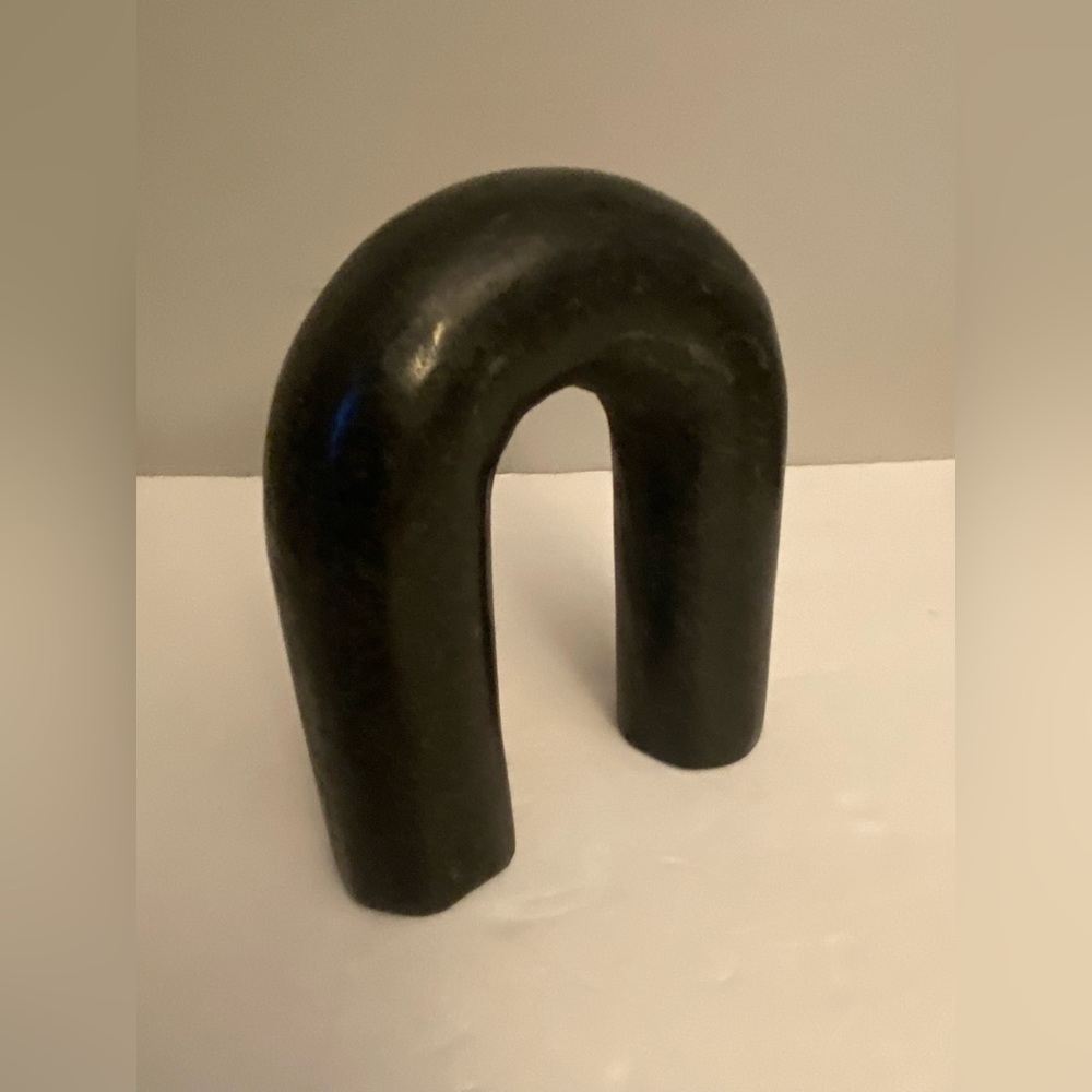 Black Marble Arches - Picture 4 of 4